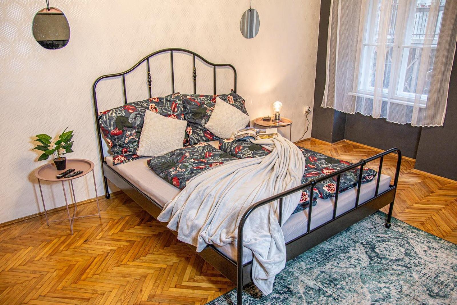 Mops Bob Apartment Boedapest Buitenkant foto