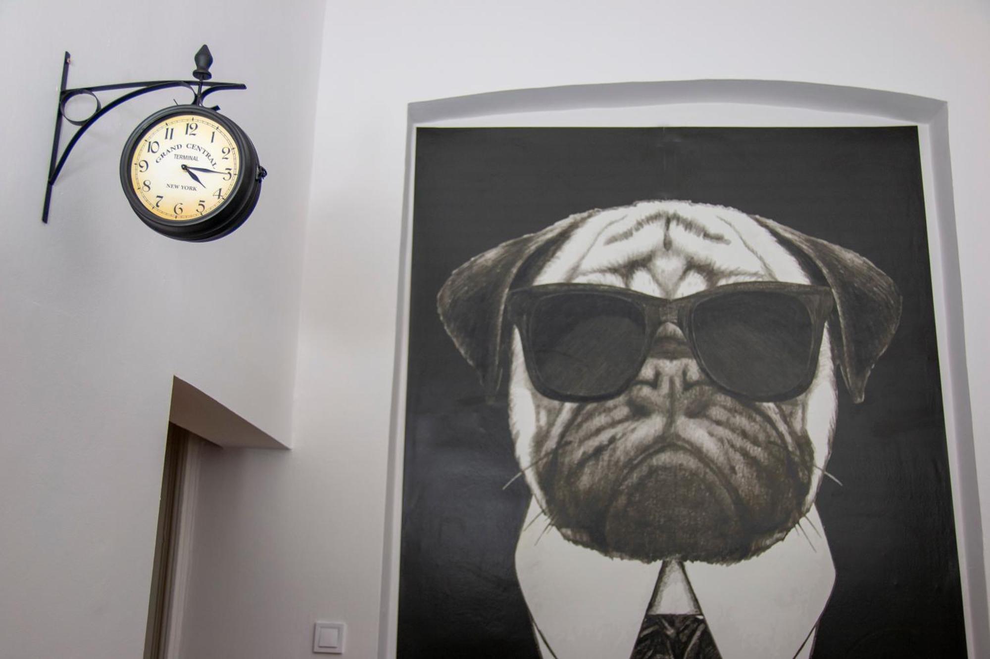 Mops Bob Apartment Boedapest Buitenkant foto